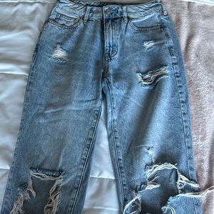 Pacsun light wash ripped mom jeans size 24